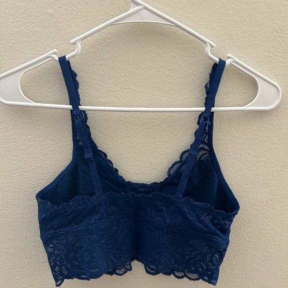 Flirtitude Lace Navy Bralette - Picture 2 of 3